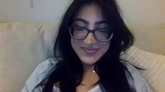 SexySophiaUK from StripChat is Freechat