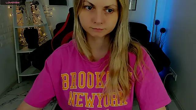 cam to cam sexiness with Girls streamers. Explore the newest collection of intense camshows from our capable horny hosts.