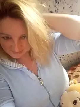 cam to cam sexiness with Girls streamers. Explore the newest collection of intense camshows from our capable horny hosts.