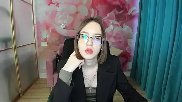 cam to cam sexiness with Girls streamers. Explore the newest collection of intense camshows from our capable horny hosts.