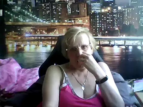 cam to cam sexiness with Girls streamers. Explore the newest collection of intense camshows from our capable horny hosts.