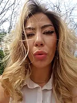 cam to cam sexiness with Girls streamers. Explore the newest collection of intense camshows from our capable horny hosts.
