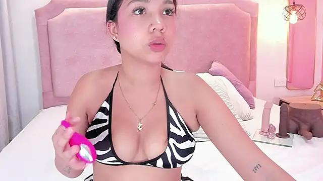 cam to cam sexiness with Girls streamers. Explore the newest collection of intense camshows from our capable horny hosts.