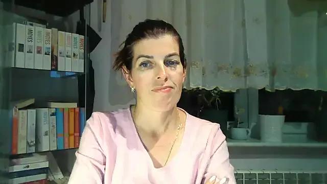 SophieLux82 from StripChat is Freechat
