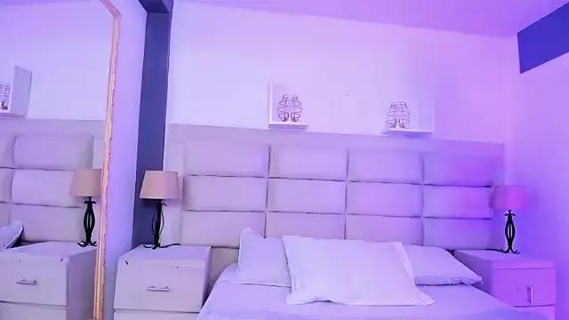Starbutterflyy_ from StripChat is Freechat