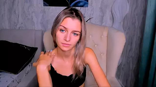 cam to cam sexiness with Girls streamers. Explore the newest collection of intense camshows from our capable horny hosts.