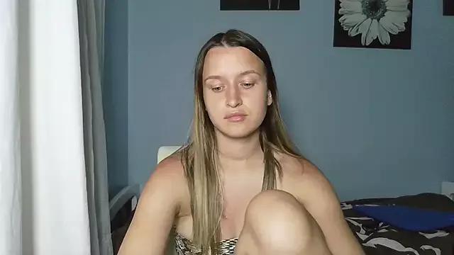 Submissive_love from StripChat is Freechat