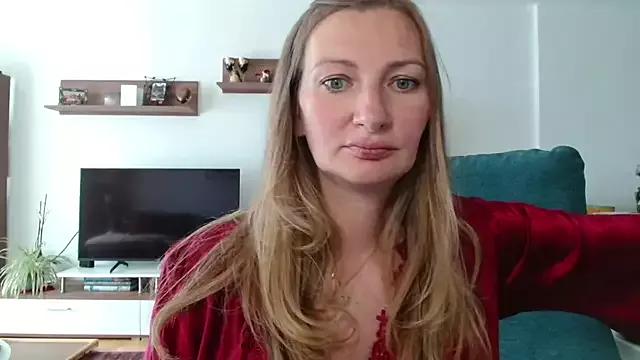 sunshine__lady from StripChat is Freechat