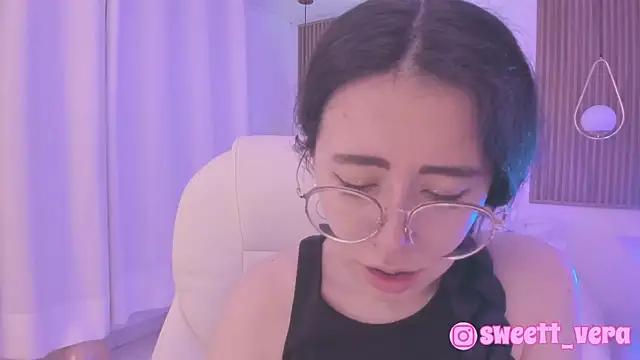 cam to cam sexiness with Girls streamers. Explore the newest collection of intense camshows from our capable horny hosts.