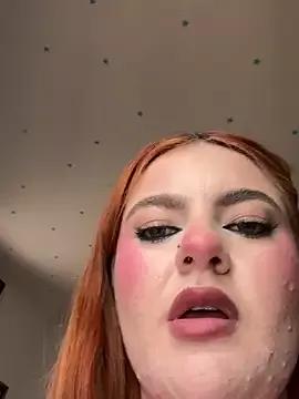 sweetluciee from StripChat is Freechat