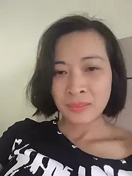 Sweets24 from StripChat is Freechat