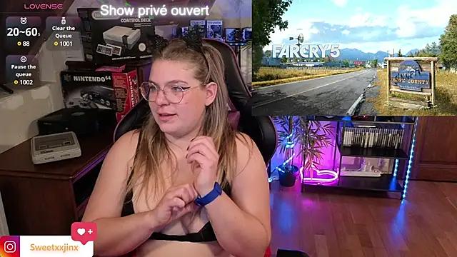 cam to cam sexiness with Girls streamers. Explore the newest collection of intense camshows from our capable horny hosts.
