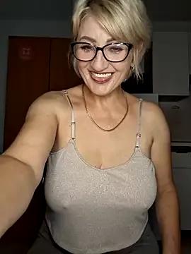 Photos of Sweety_blonda007 from StripChat is Freechat