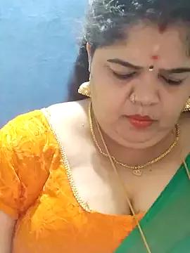 tamilthanushri from StripChat is Freechat