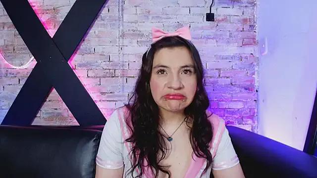 cam to cam sexiness with Girls streamers. Explore the newest collection of intense camshows from our capable horny hosts.