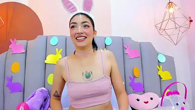 cam to cam sexiness with Girls streamers. Explore the newest collection of intense camshows from our capable horny hosts.