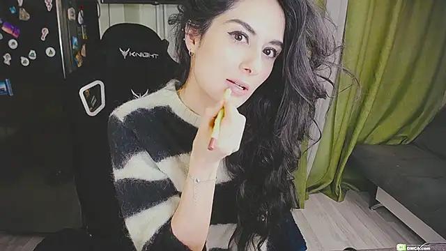 cam to cam sexiness with Girls streamers. Explore the newest collection of intense camshows from our capable horny hosts.