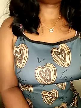 the_hell_girlmallu from StripChat is Freechat