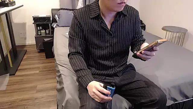 Photos of Toms-BBQ from StripChat is Freechat