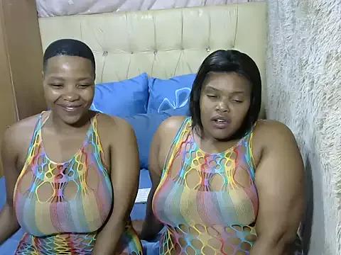 Twin_lovers from StripChat is Freechat