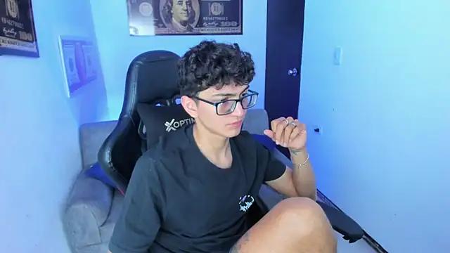 cam to cam sexiness with Girls streamers. Explore the newest collection of intense camshows from our capable horny hosts.