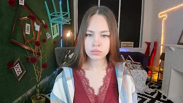 UliaNeer from StripChat is Freechat