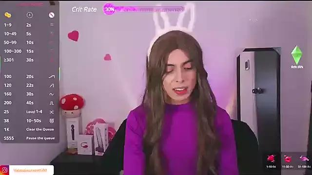 cam to cam sexiness with Girls streamers. Explore the newest collection of intense camshows from our capable horny hosts.