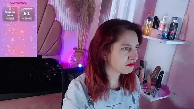 cam to cam sexiness with Girls streamers. Explore the newest collection of intense camshows from our capable horny hosts.