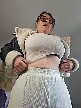 cam to cam sexiness with Girls streamers. Explore the newest collection of intense camshows from our capable horny hosts.