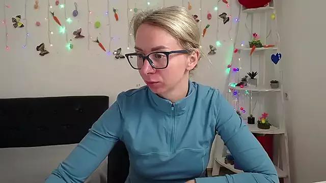 cam to cam sexiness with Girls streamers. Explore the newest collection of intense camshows from our capable horny hosts.
