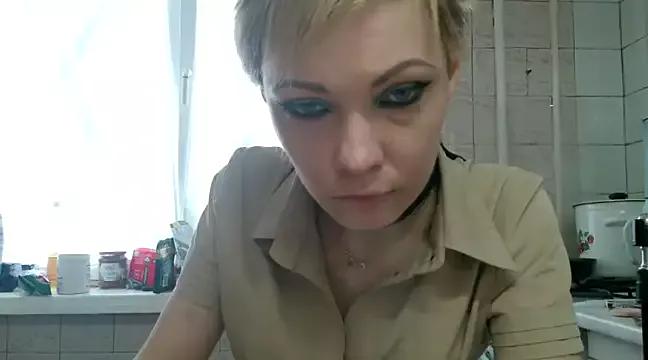 WildMissNiks from StripChat is Freechat