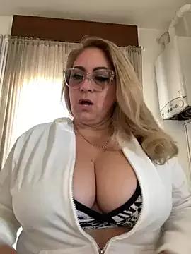 cam to cam sexiness with Girls streamers. Explore the newest collection of intense camshows from our capable horny hosts.