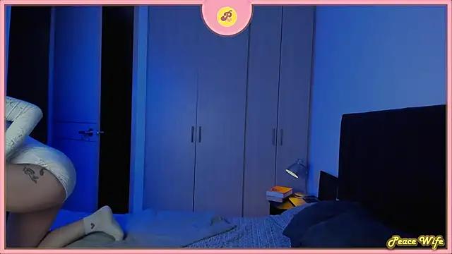 cam to cam sexiness with Girls streamers. Explore the newest collection of intense camshows from our capable horny hosts.