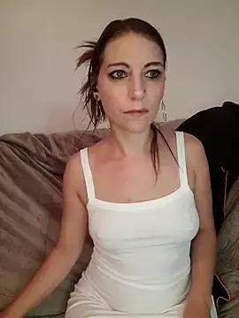 Photos of XLisaxx from StripChat is Freechat
