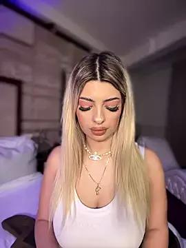 YaraMoon_ from StripChat is Freechat