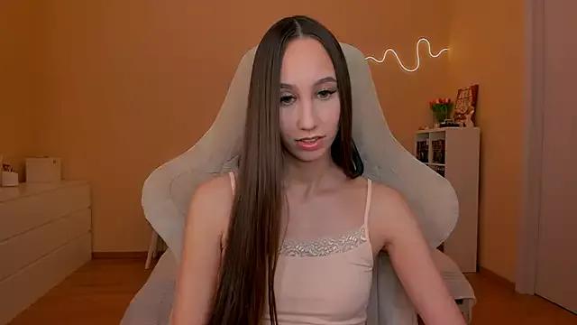 your_emily_ from StripChat is Freechat