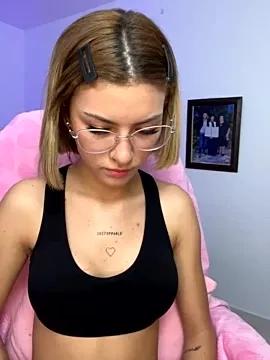 cam to cam sexiness with Girls streamers. Explore the newest collection of intense camshows from our capable horny hosts.