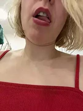 Yourdirtybitch from StripChat is Freechat